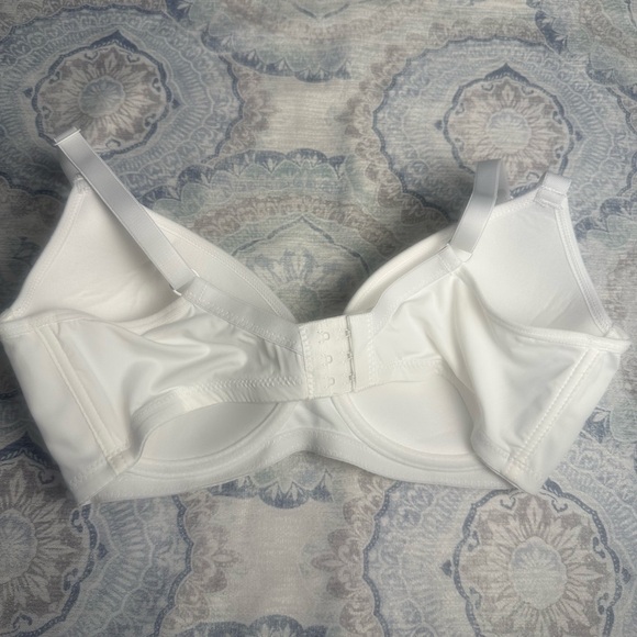 Women's Intimates Set - Black, White, and Tan Bras 36D - Picture 3 of 7